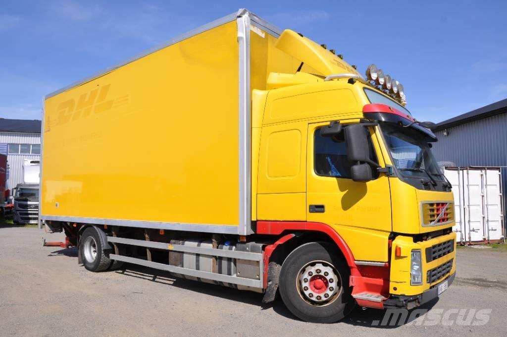 Volvo FM-340 4*2 Camiones con caja de remolque