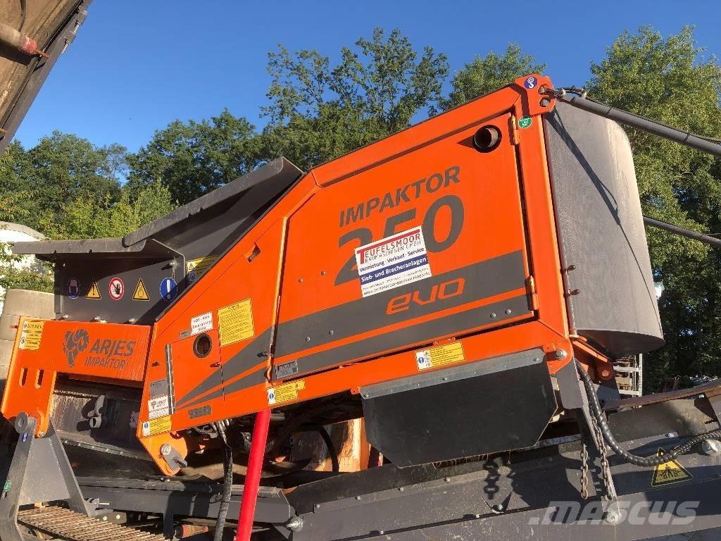 Arjes Impaktor 250 Trituradoras móviles