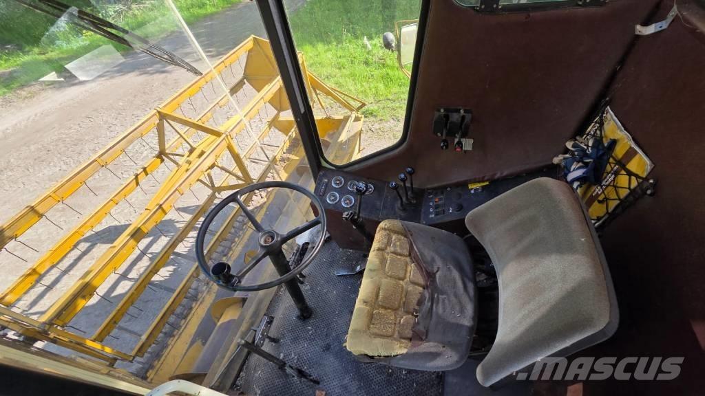 Sampo-Rosenlew 680 Cosechadoras combinadas