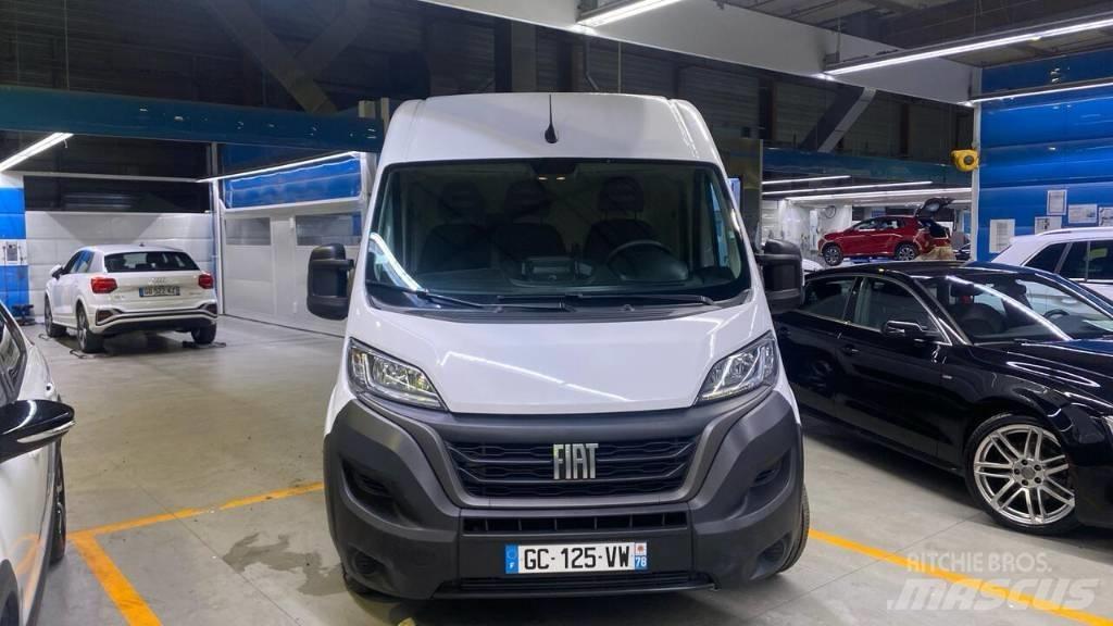 Fiat Ducato 120 Camiones con caja de remolque