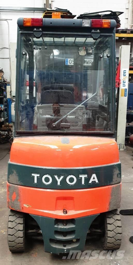 Toyota 7 FBMF 25 Carretillas de horquilla eléctrica