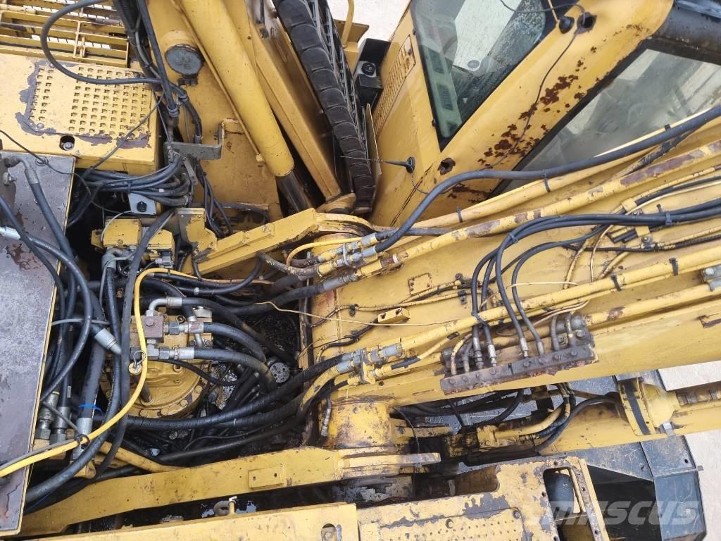 CAT M 325 C L MH Manejadores de residuos industriales