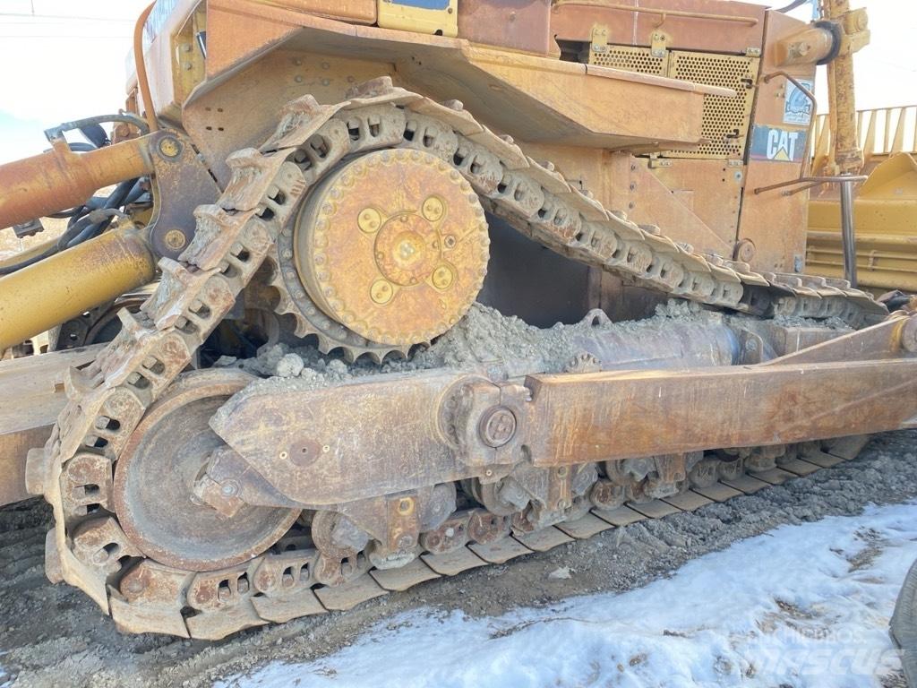 CAT D10N Buldozer sobre oruga