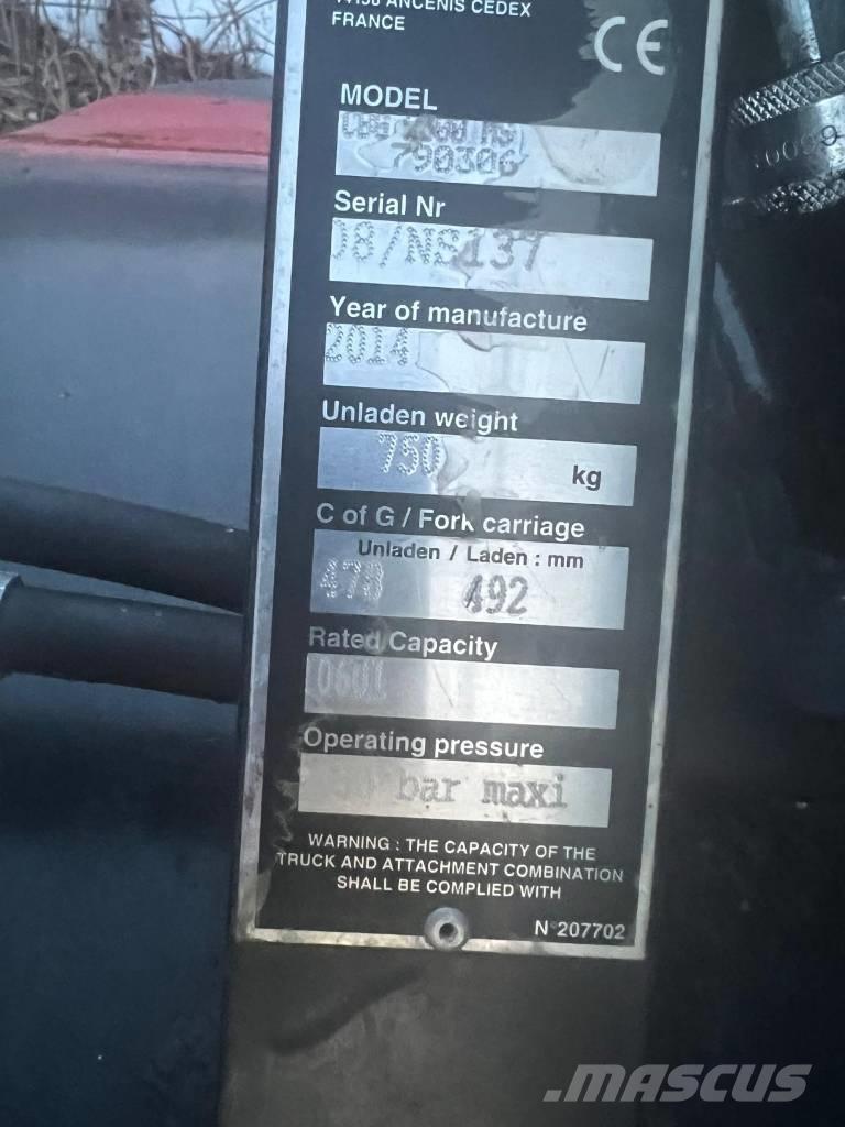 Manitou CBG 2300 Cucharones