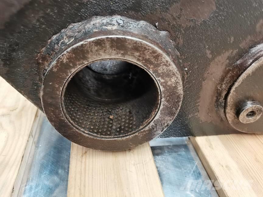 CAT TH 407 {Kiwak} Plataformas y cucharones