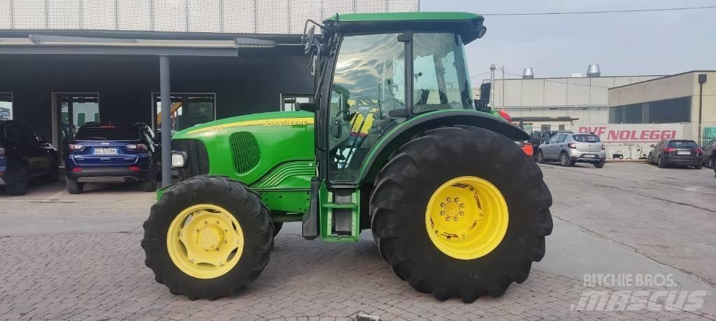 John Deere 5720 Tractores