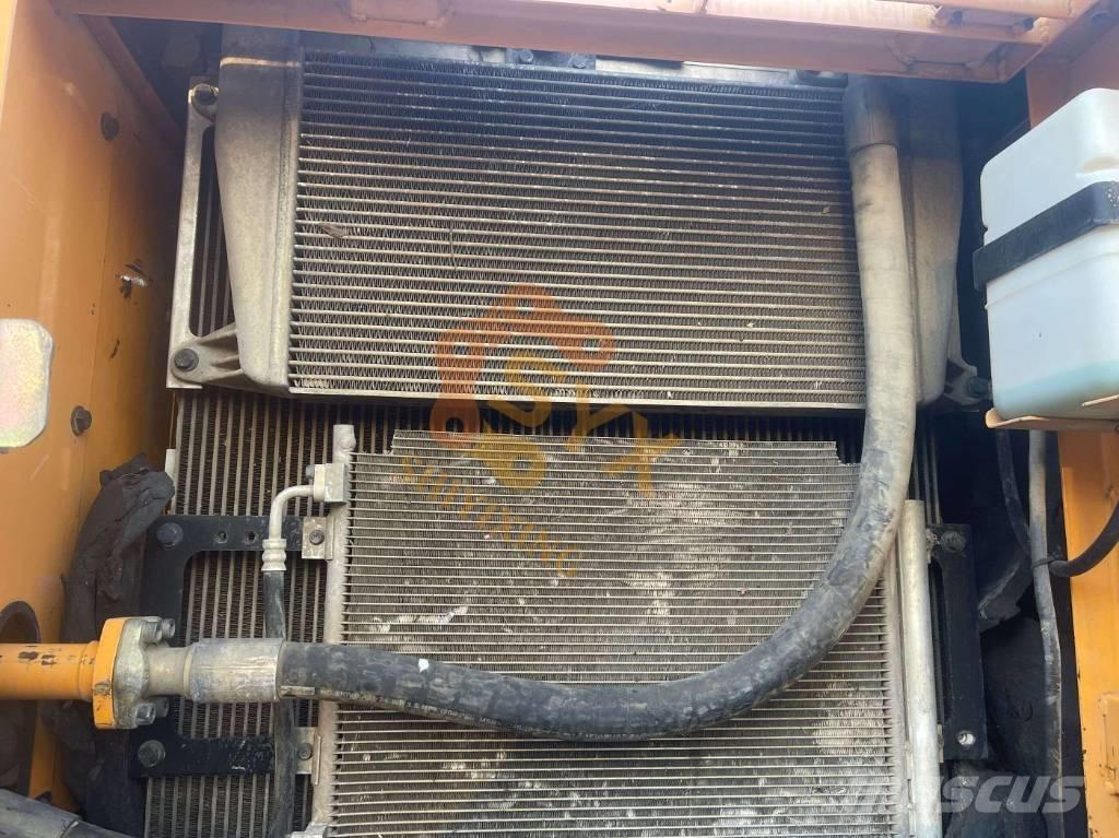 Hyundai Robex 225 Excavadoras sobre orugas