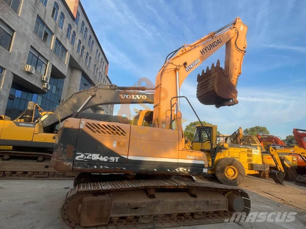 Hyundai Robex 225 Excavadoras sobre orugas