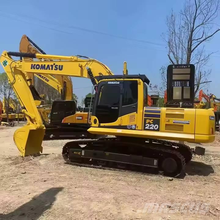 Komatsu PC220-8 Excavadoras sobre orugas