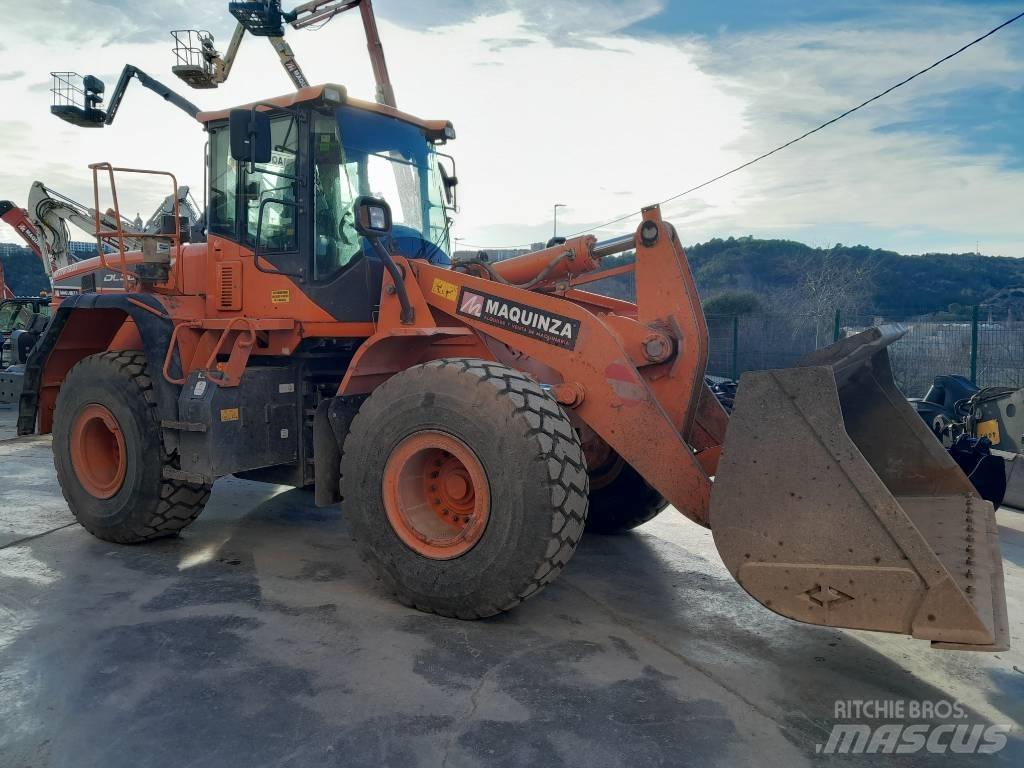 Doosan DL 300 Cargadoras sobre ruedas