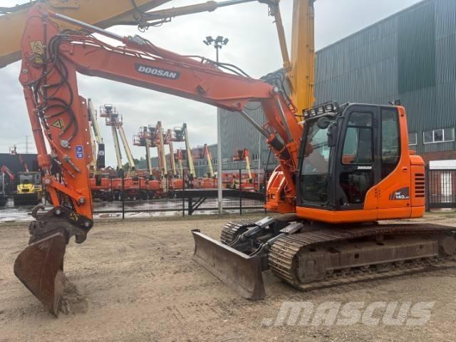 Doosan DX 140 LCR-3 Excavadoras sobre orugas