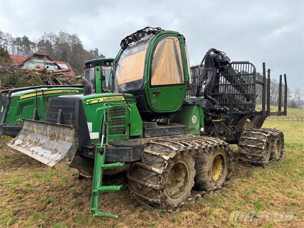 John Deere 1010 E Transportadoras