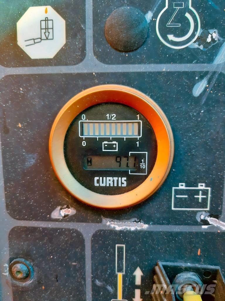 JLG E 450 A Plataformas con brazo de elevación manual