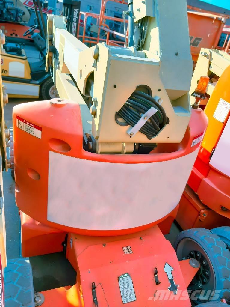 JLG E 450 A Plataformas con brazo de elevación manual