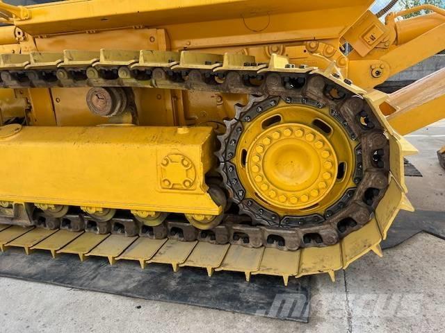 Komatsu D 61 EX-15 Buldozer sobre oruga