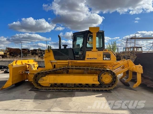 Komatsu D 61 EX-15 Buldozer sobre oruga