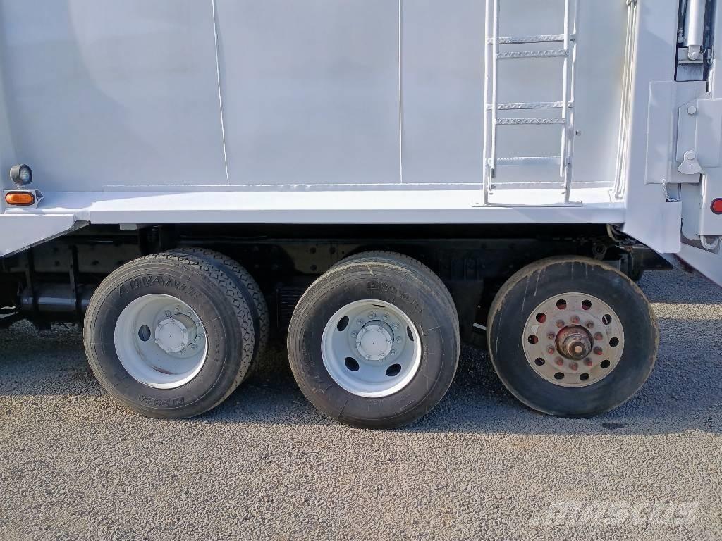 Mack LEU Camiones de basura