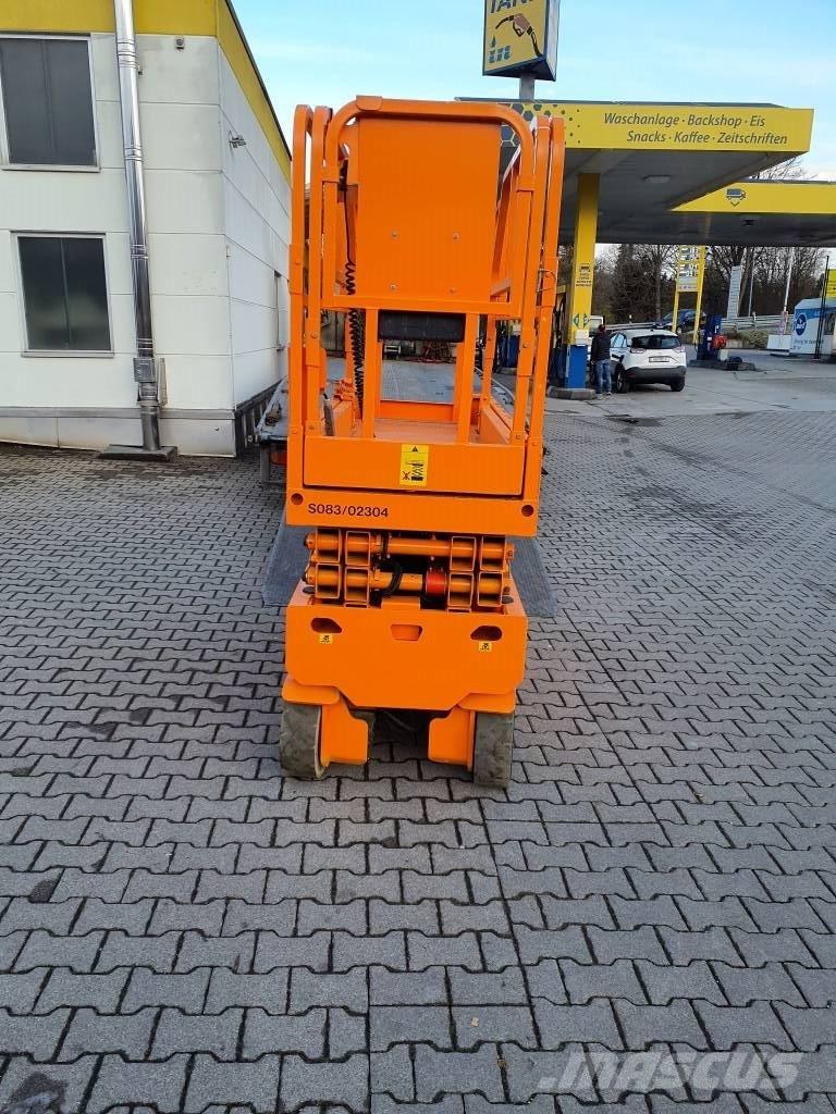 JCB S2032E (02304) Plataformas tijera