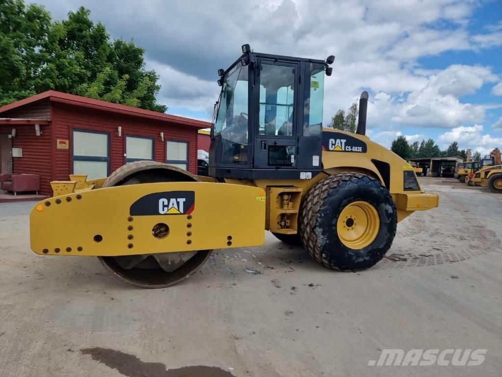 CAT CS 683 E Rodillos de un solo tambor