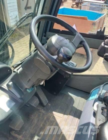 Toyota 02-8 FDF 30 Camiones diesel