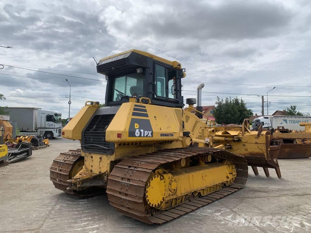 Komatsu D 61 PXI-23 Buldozer sobre oruga