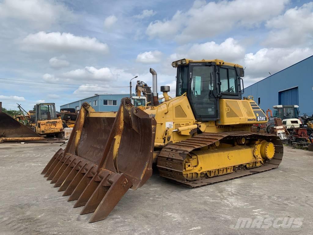 Komatsu D 61 PXI-23 Buldozer sobre oruga