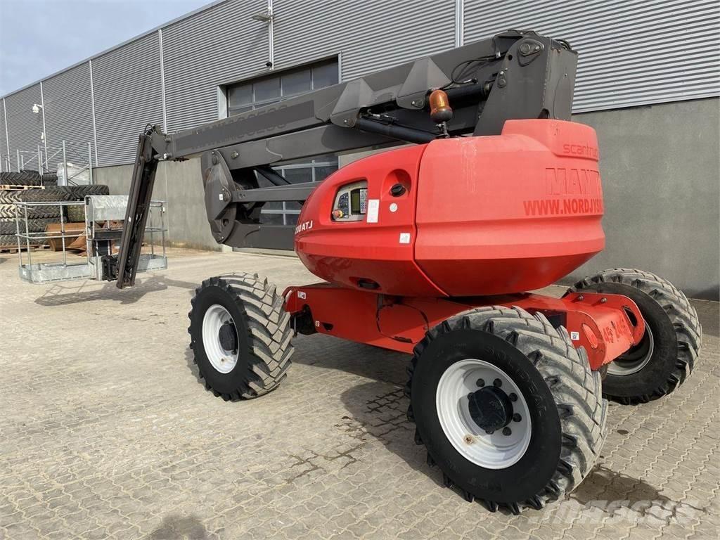 Manitou 200ATJRC Plataformas con brazo de elevación manual