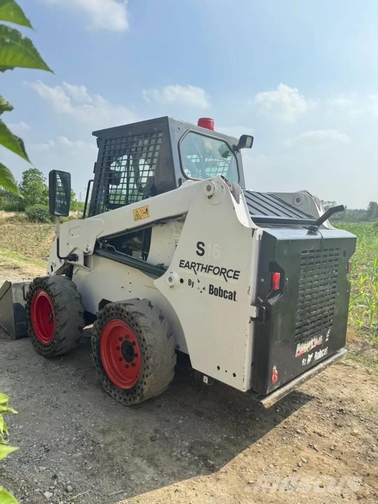 Bobcat S16 Minicargadoras