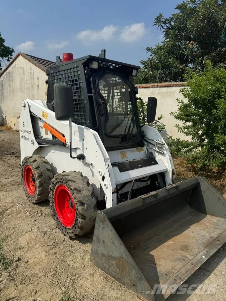 Bobcat S16 Minicargadoras