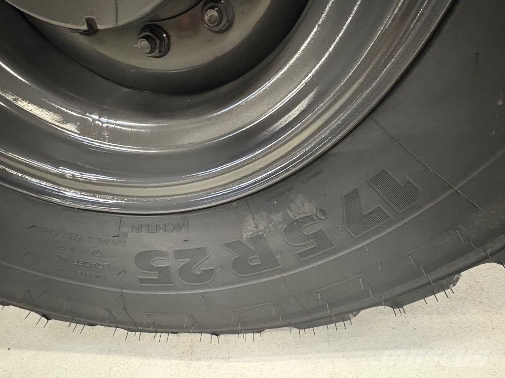 CASE 421 G Cargadoras sobre ruedas