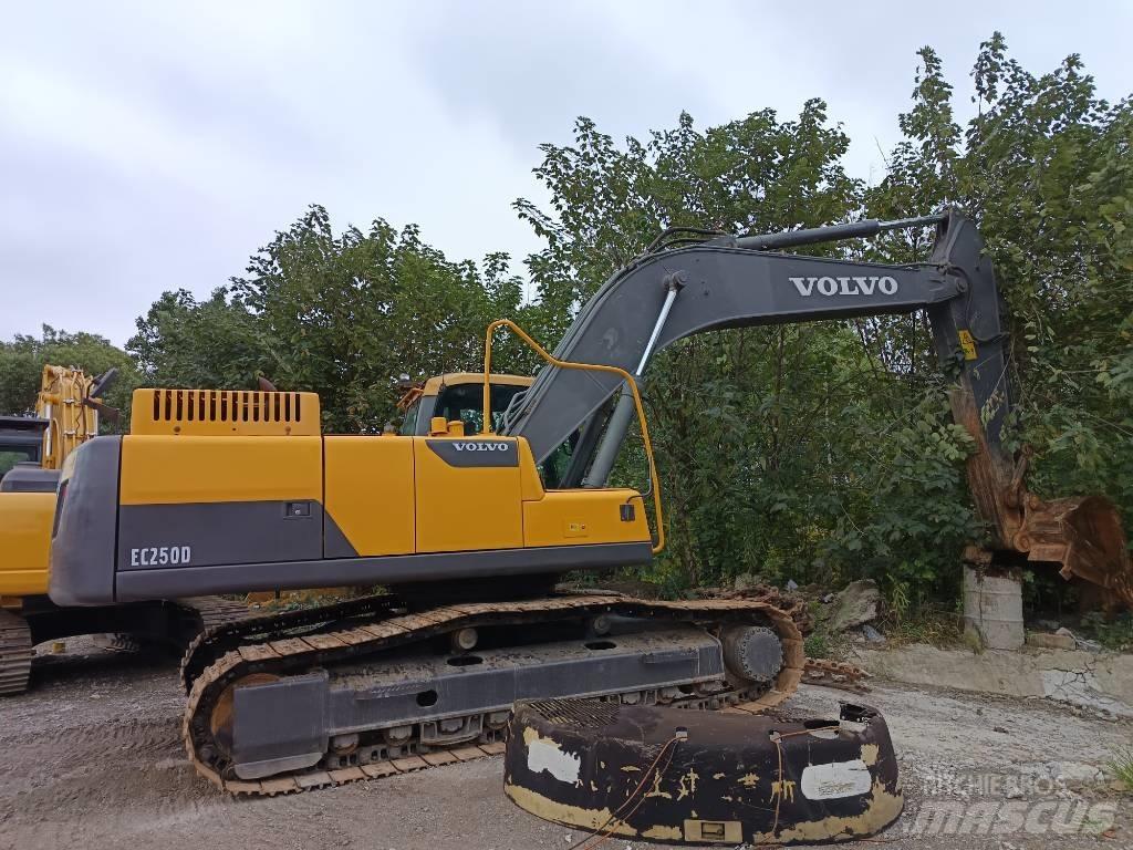 Volvo EC 250 Excavadoras sobre orugas