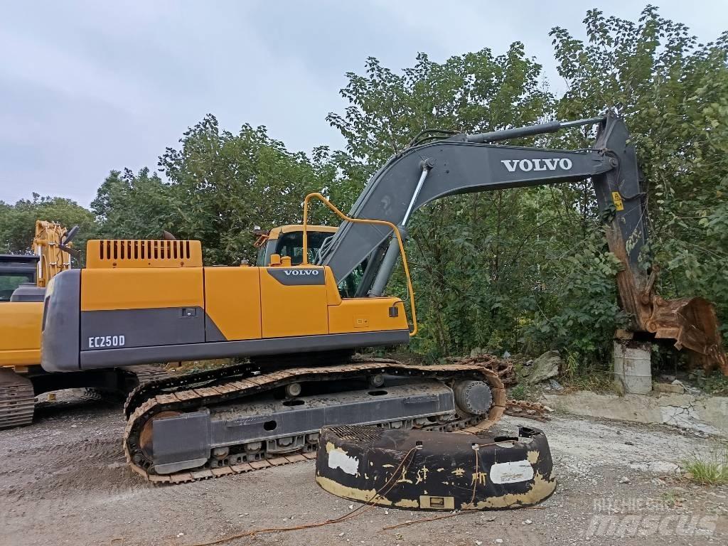 Volvo EC 250 Excavadoras sobre orugas