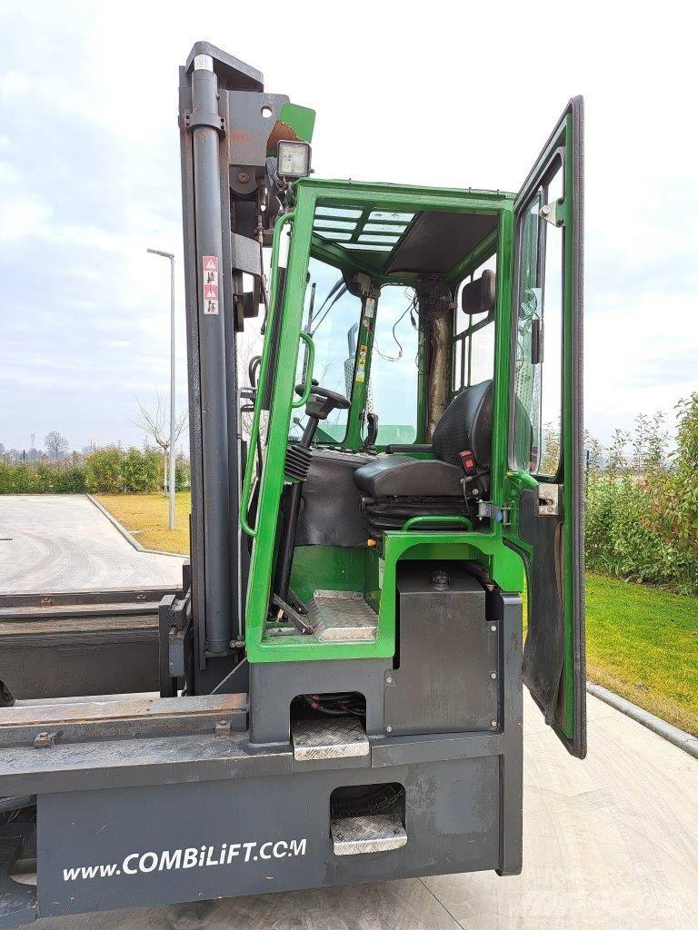 Combilift C 8000 Montacargas de 4 vías