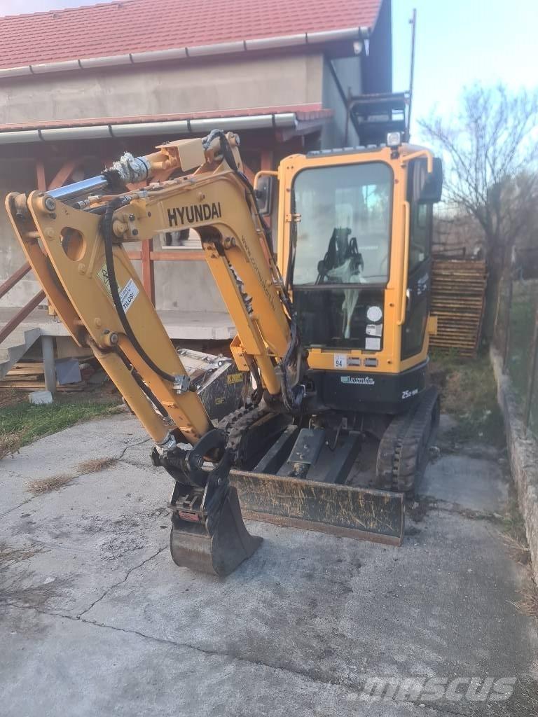 Hyundai R25Z-9 AK Miniexcavadoras