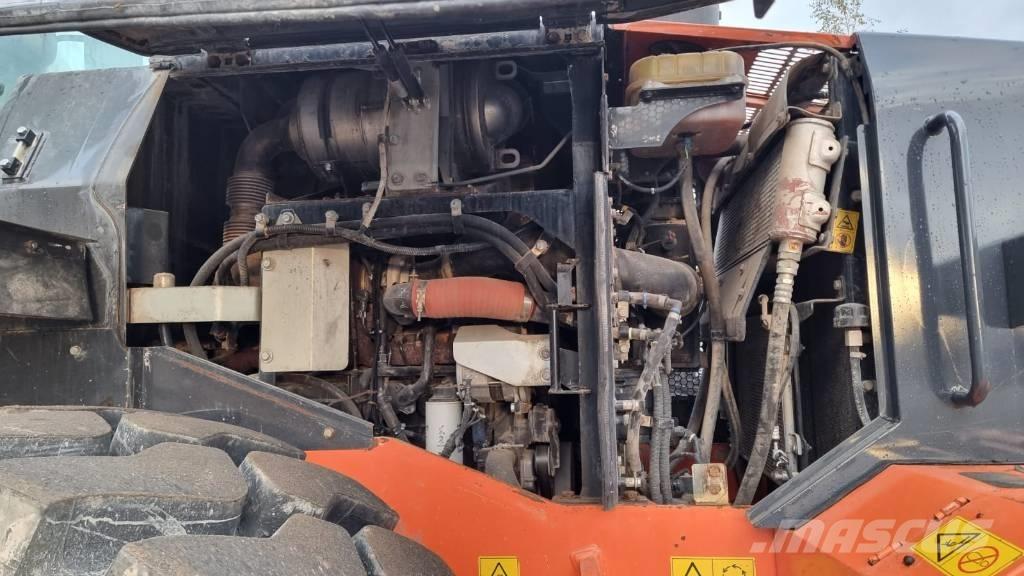 Hitachi ZW 220-6 Cargadoras sobre ruedas