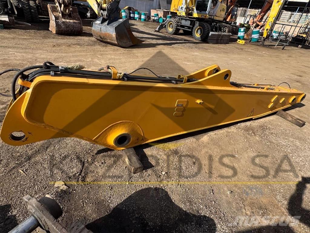 Liebherr R 936 LC Plataformas y cucharones