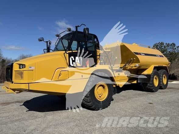 CAT 725C2 Camiones cisterna