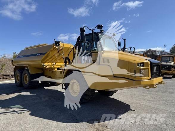 CAT 725C2 Camiones cisterna