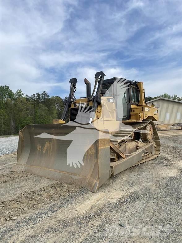 CAT D6T XL Buldozer sobre oruga