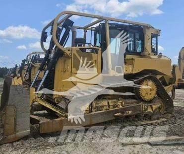 CAT D6T XL Buldozer sobre oruga