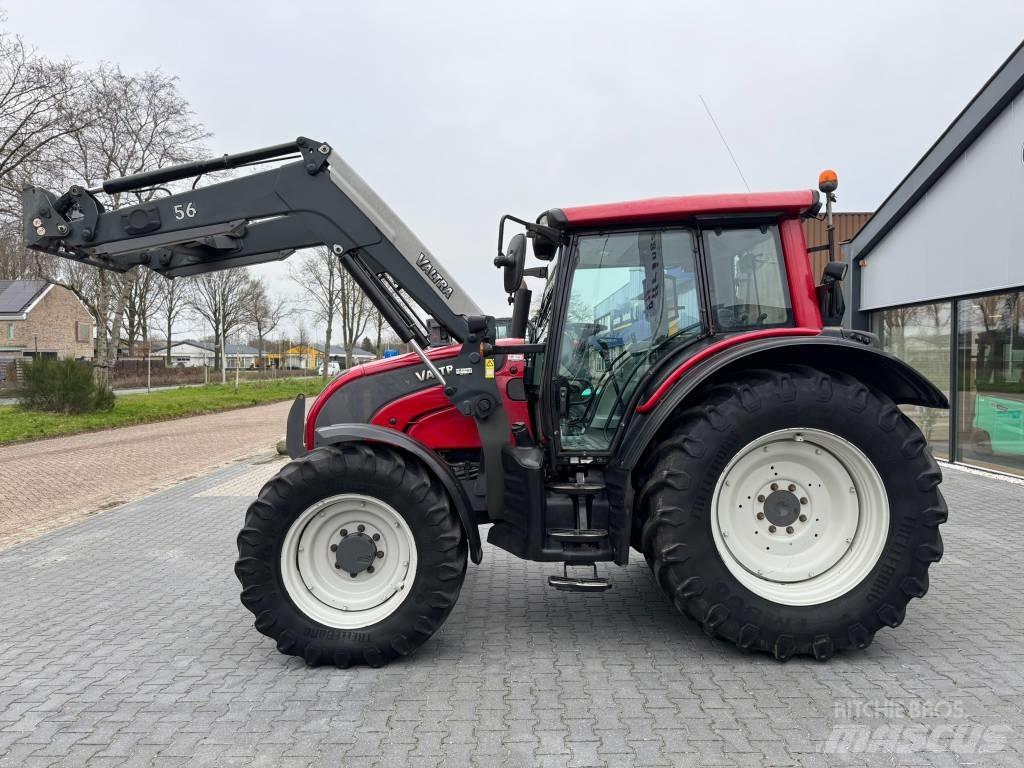 Valtra N 101 Tractores