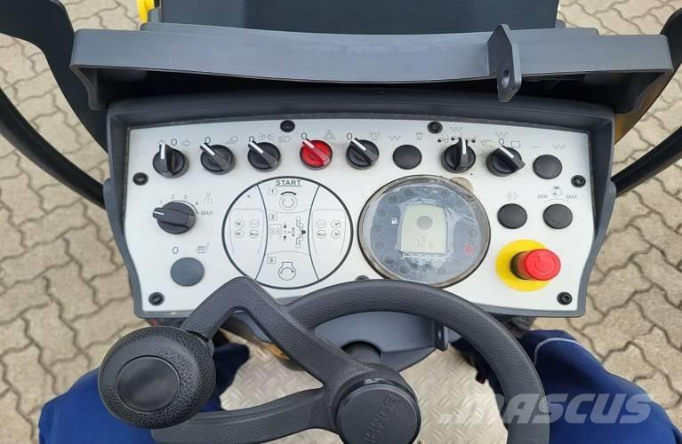 Bomag BW 100 AD M-5 Rodillos de doble tambor