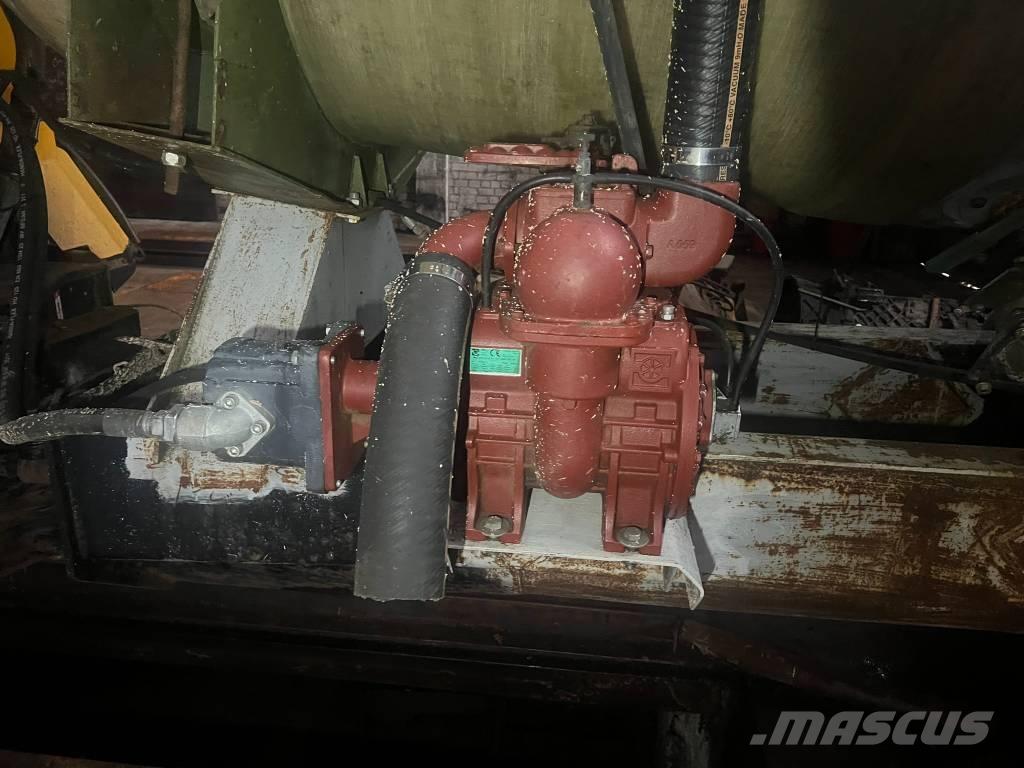 JCB 714 Tanques para abono líquido