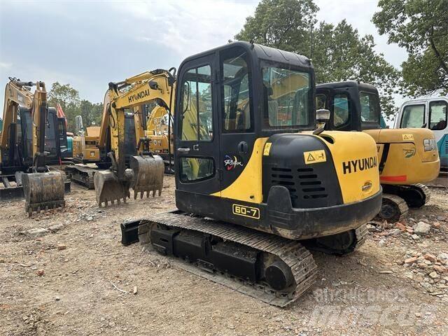 Hyundai R60-7 Excavadoras sobre orugas