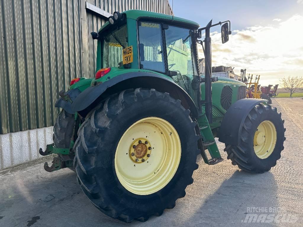 John Deere 6820 Tractores