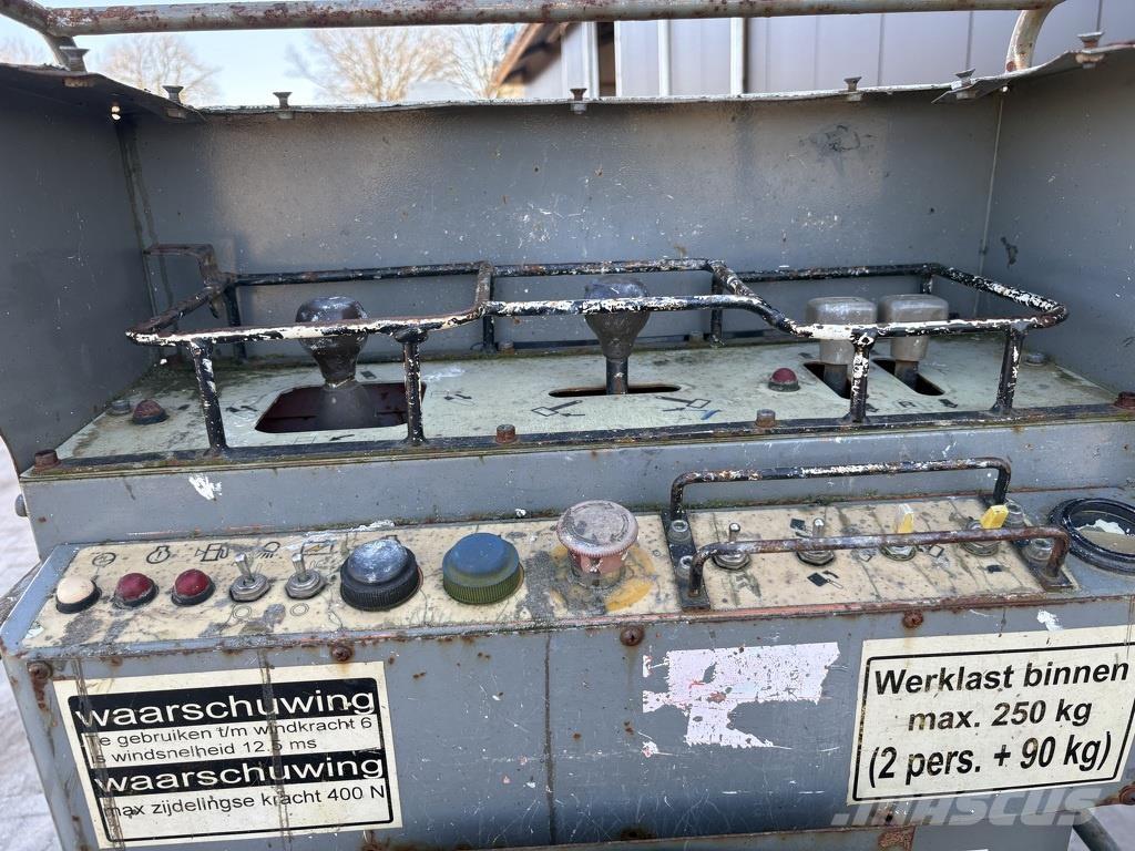 Hitachi Hx140b Otras plataformas elevadoras