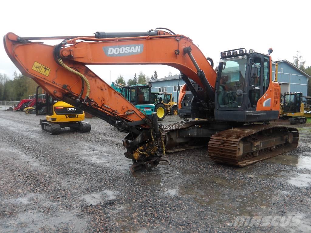 Doosan DX 235 LCR-5 Excavadoras sobre orugas