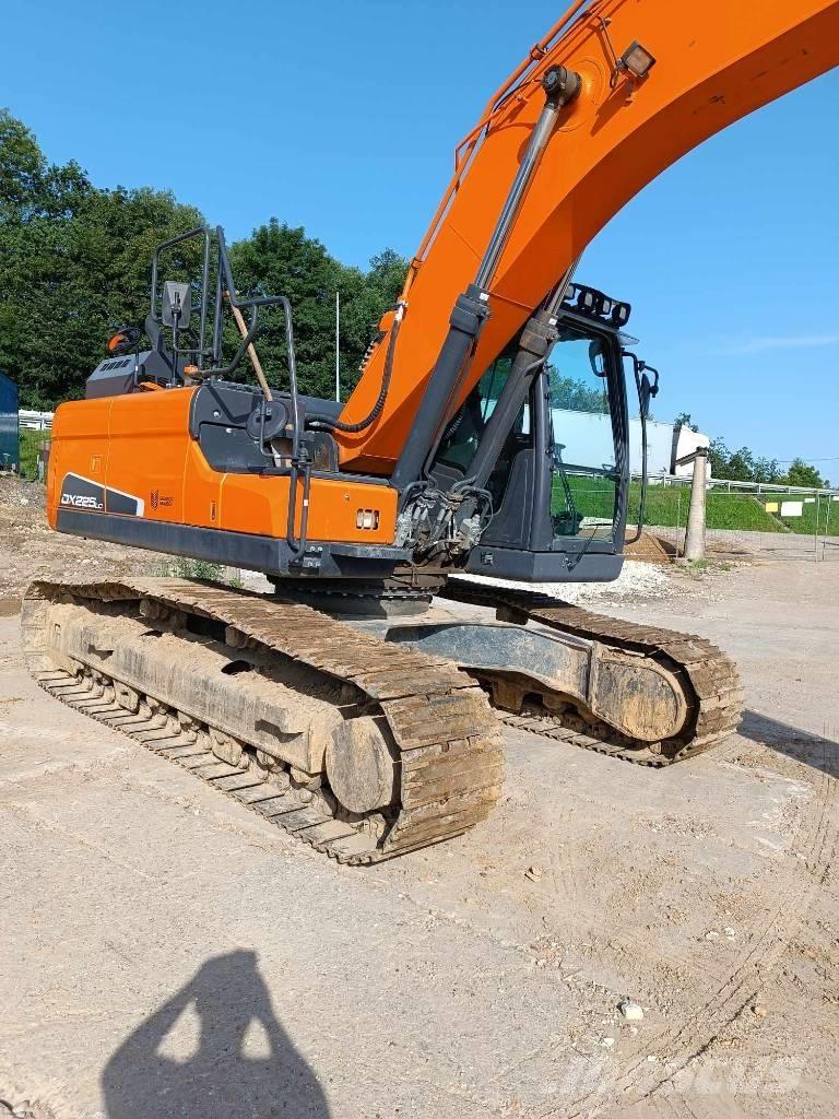 Doosan DX 225 LC-5 Excavadoras sobre orugas