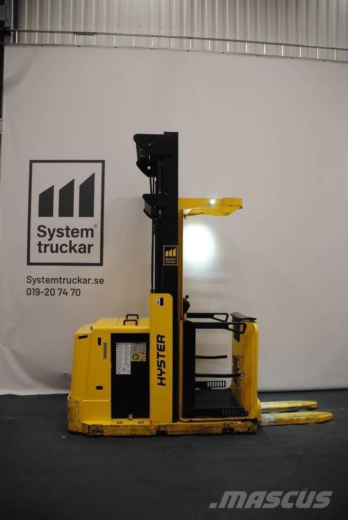 Hyster K1.0L AC Montacargas recogepedidos de gran altura