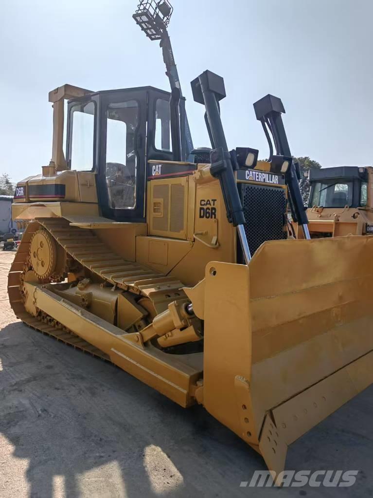 CAT D 6 R Niveladoras